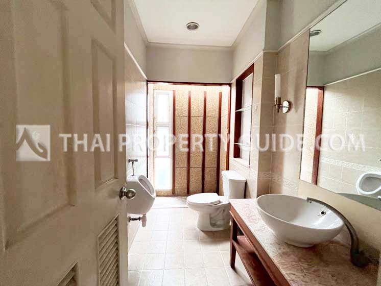 House with Shared Pool in Other 